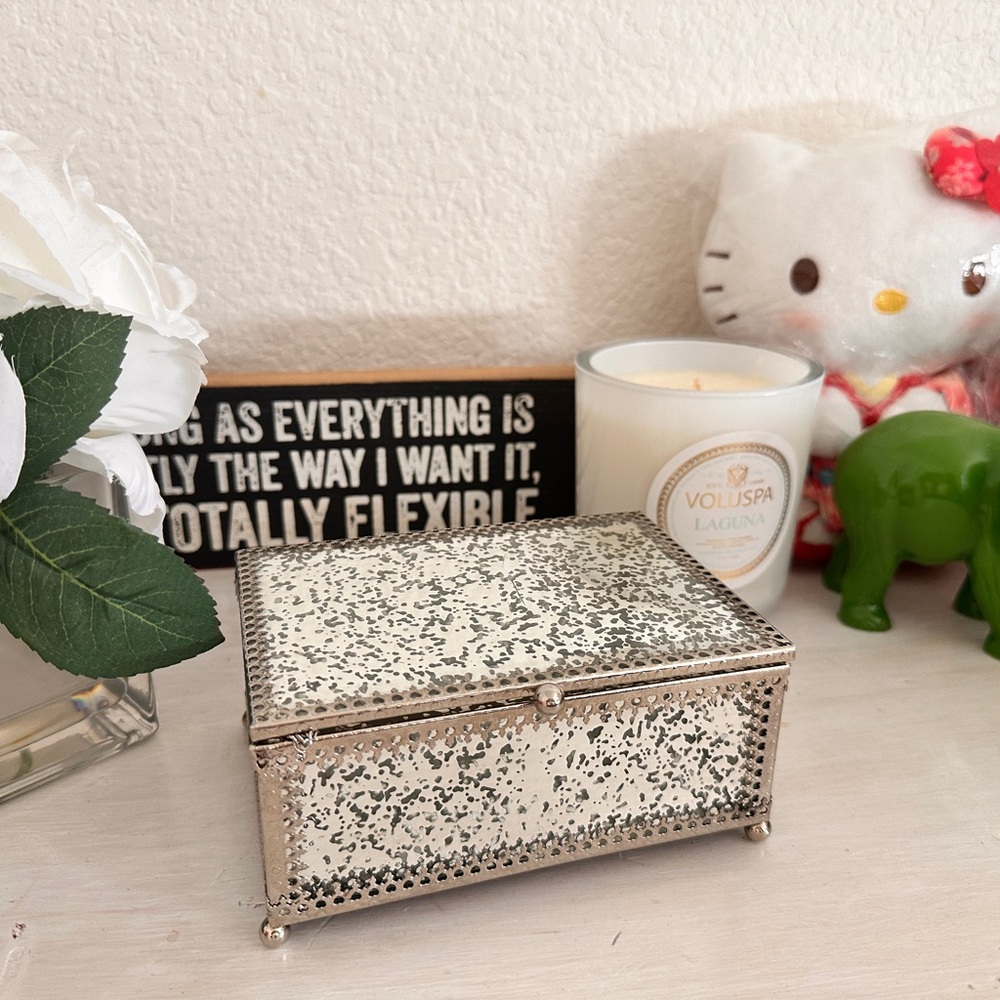 Nicole Miller Home Mirrored Silver Jewelry Box Trinket - Picture 10 of 12